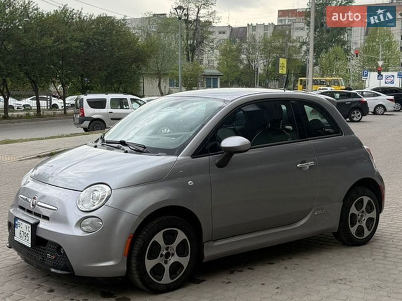 Хэтчбек Fiat 500e 2015 в Львове