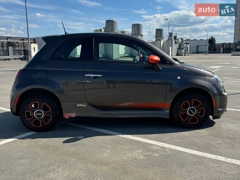 Хэтчбек Fiat 500e 2017 в Киеве