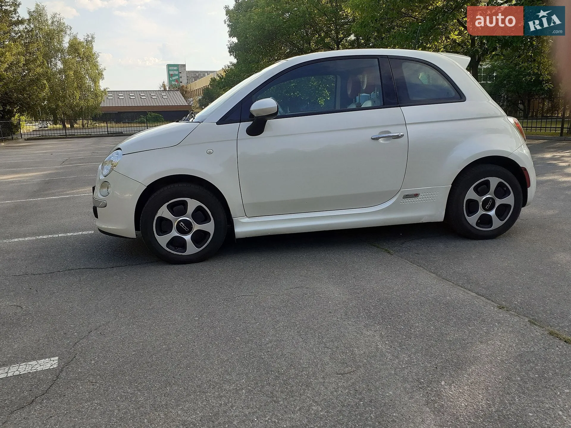 Fiat 500e, 2014