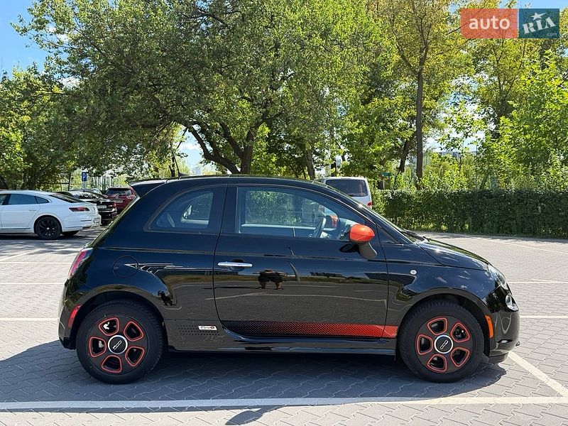 Хэтчбек Fiat 500e 2016 в Киеве