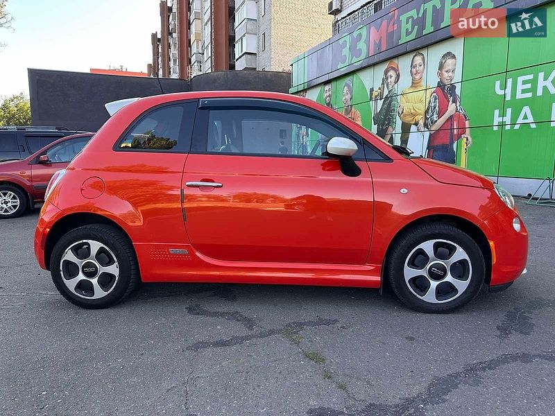 Хэтчбек Fiat 500e 2015 в Николаеве
