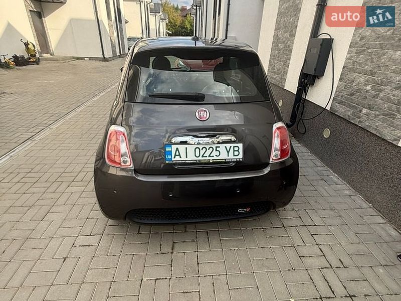 Хетчбек Fiat 500e 2015 в Києві