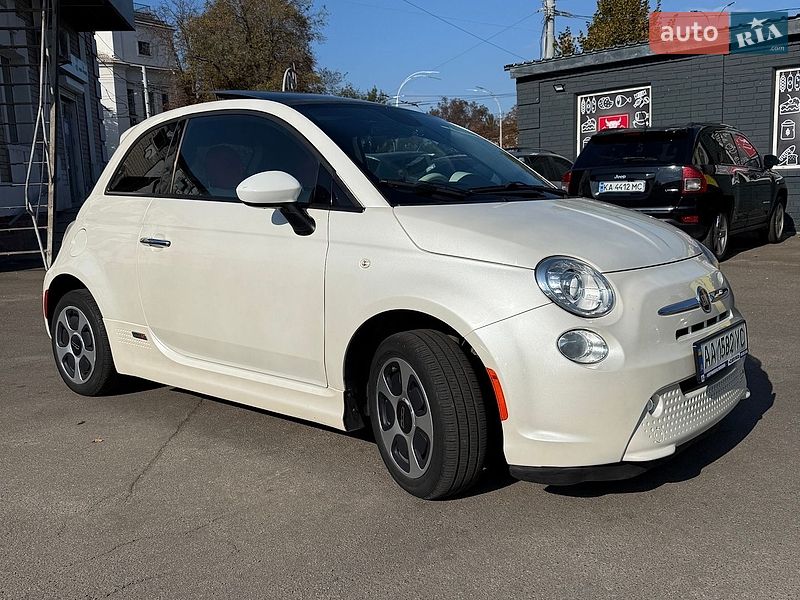 Хетчбек Fiat 500e 2015 в Києві
