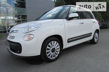 Хэтчбек Fiat 500L 2016 в Киеве