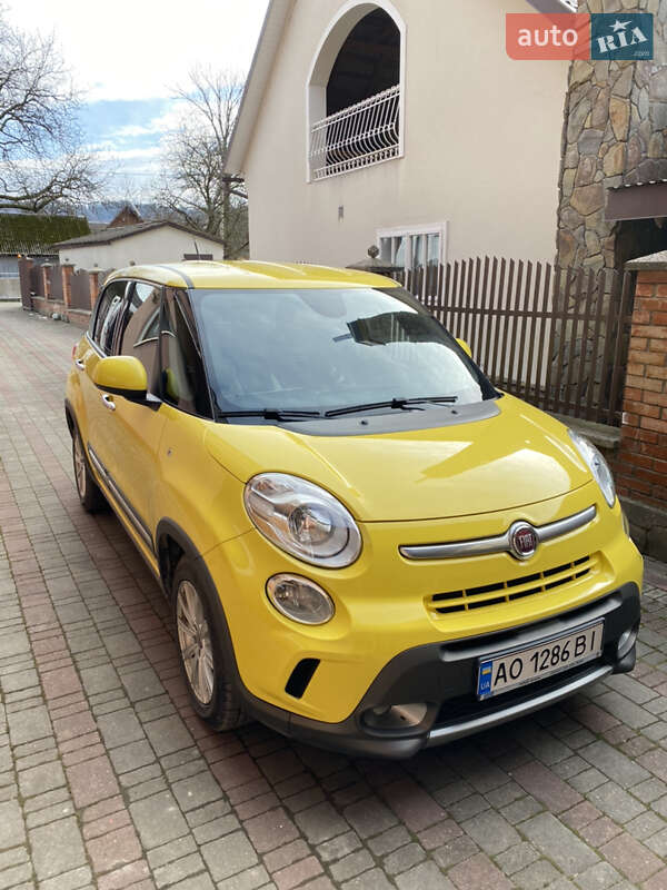 Хэтчбек Fiat 500L 2015 в Тячеве