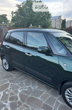 Хэтчбек Fiat 500L 2013 в 