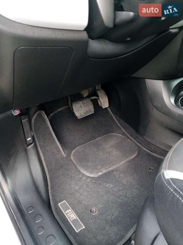 Хэтчбек Fiat 500L 2014 в Киеве фото 12 Хэтчбек Fiat 500L 2014 в Киеве