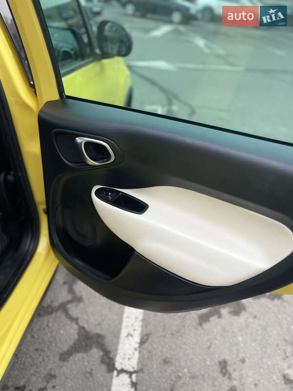 Хэтчбек Fiat 500L 2014 в Львове