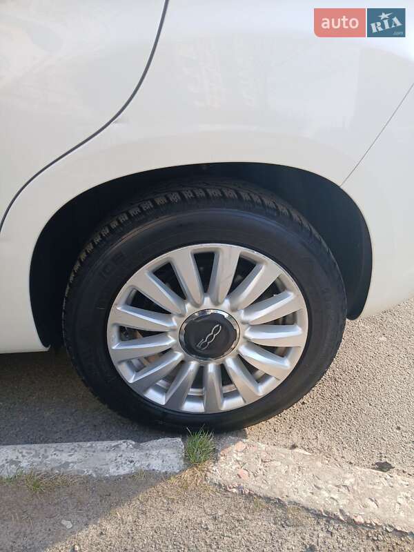 Хэтчбек Fiat 500L 2014 в Киеве