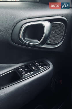 Хэтчбек Fiat 500L 2013 в 