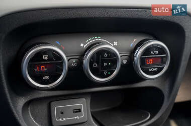Хэтчбек Fiat 500L 2015 в 