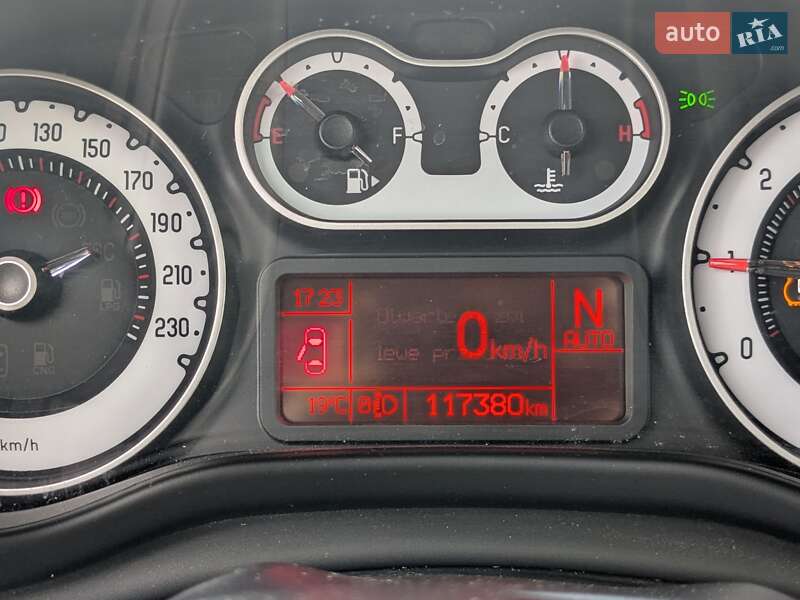 Хэтчбек Fiat 500L 2015 в Киеве