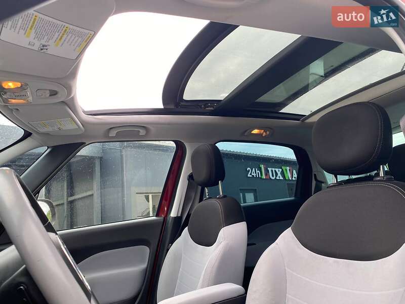Хэтчбек Fiat 500L 2014 в Львове