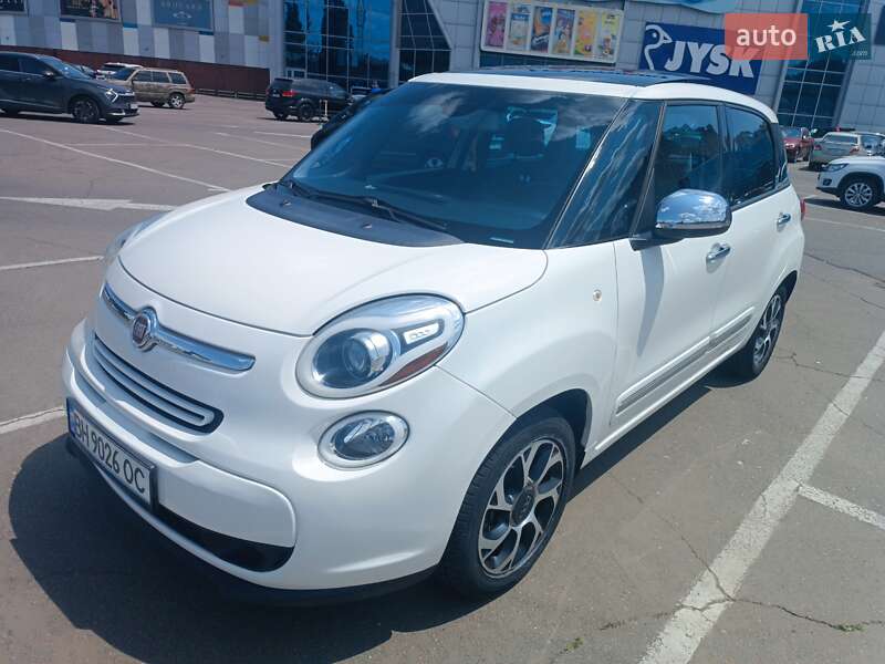 Хэтчбек Fiat 500L 2013 в 