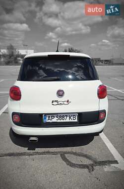 Хэтчбек Fiat 500L 2013 в 
