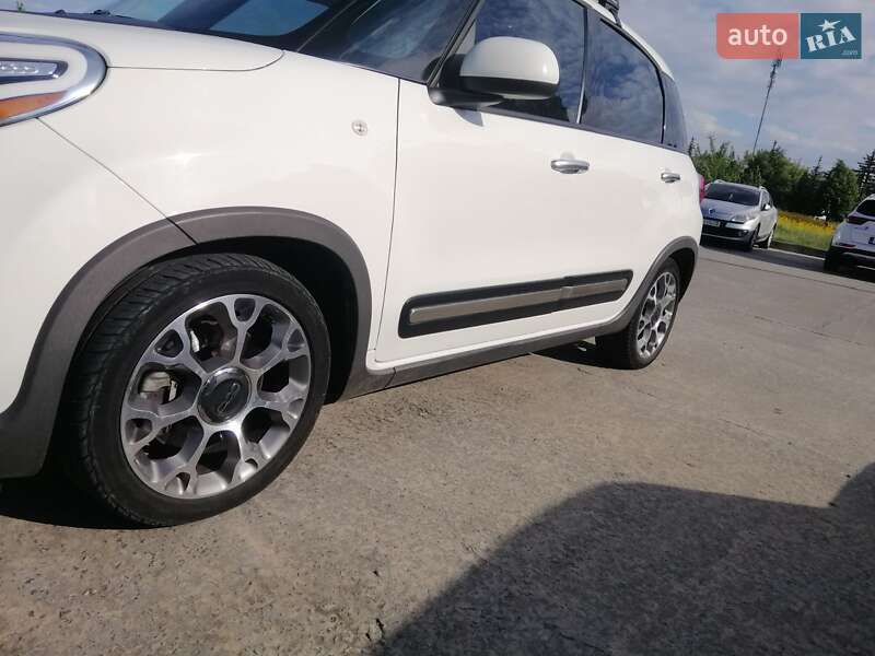 Хетчбек Fiat 500L 2013 в Вараші