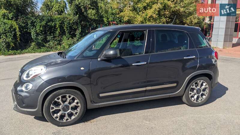 Хэтчбек Fiat 500L 2013 в 