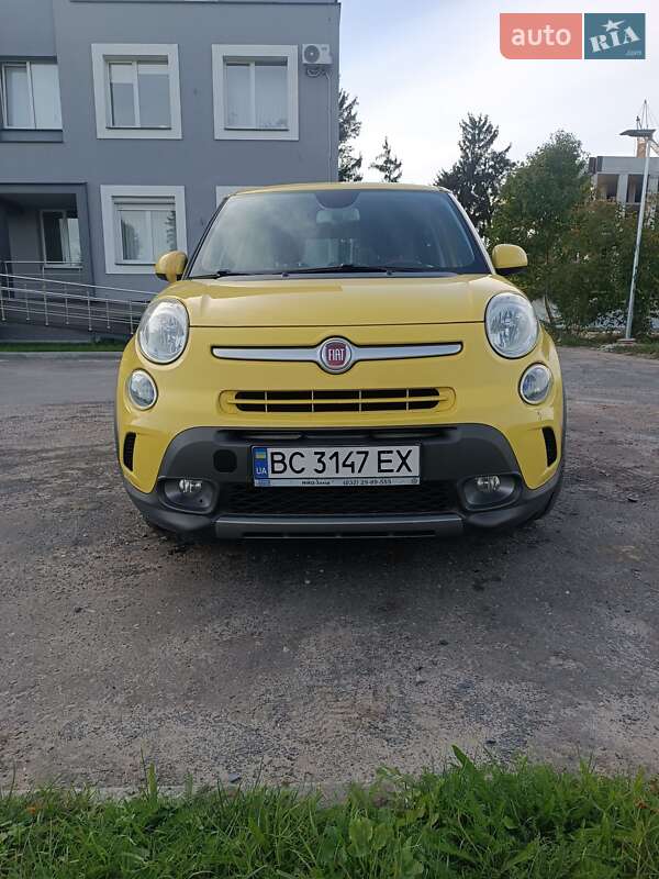 Хэтчбек Fiat 500L 2016 в 