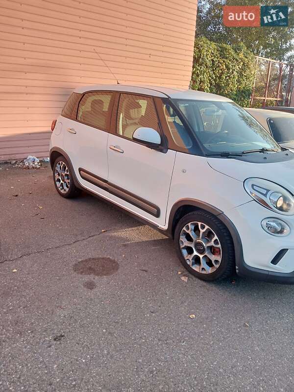 Хетчбек Fiat 500L 2013 в Києві