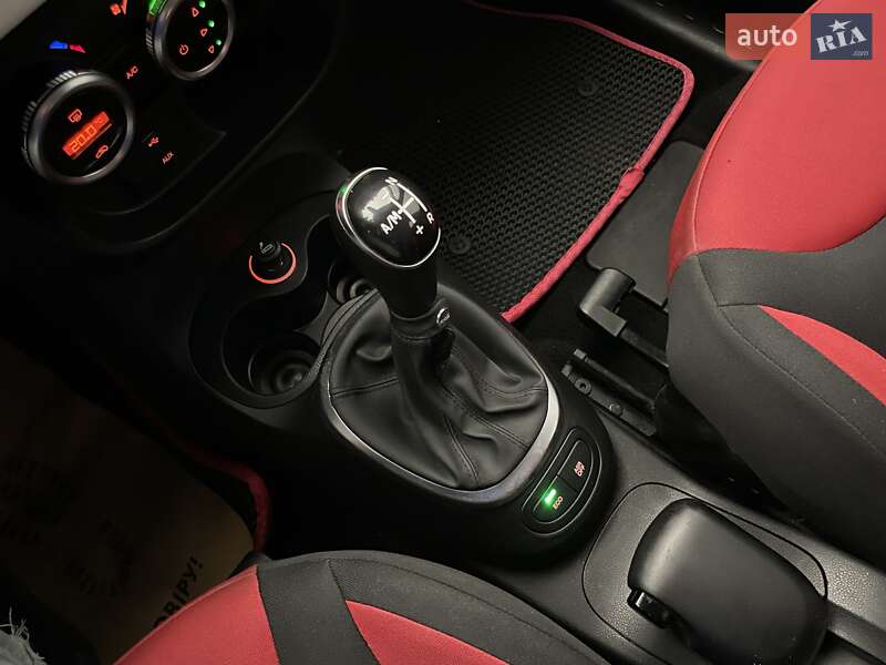 Хетчбек Fiat 500L 2014 в Києві