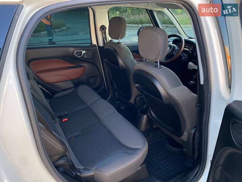 Хэтчбек Fiat 500L 2015 в Киеве фото 19 Хэтчбек Fiat 500L 2015 в Киеве
