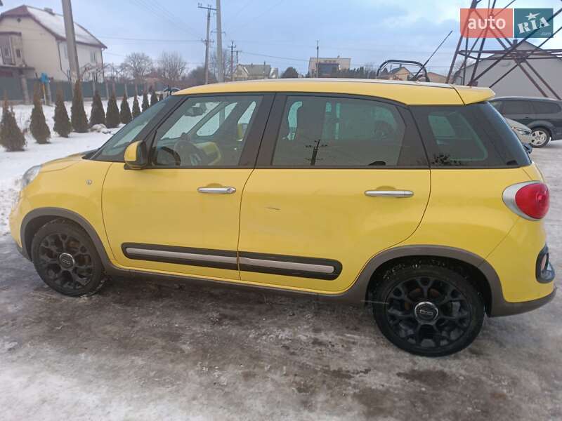 Хэтчбек Fiat 500L 2016 в Львове