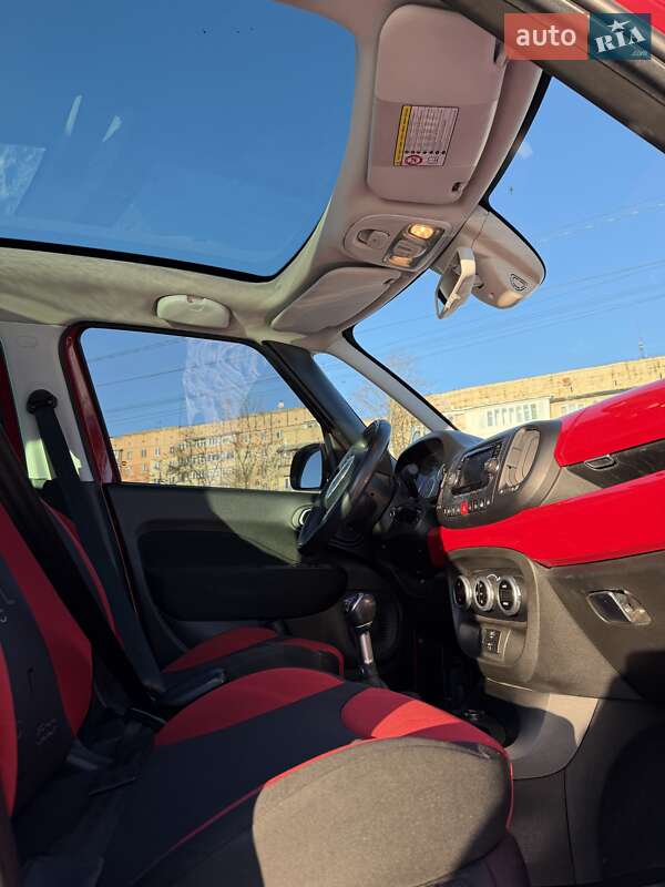 Хэтчбек Fiat 500L 2012 в Черновцах