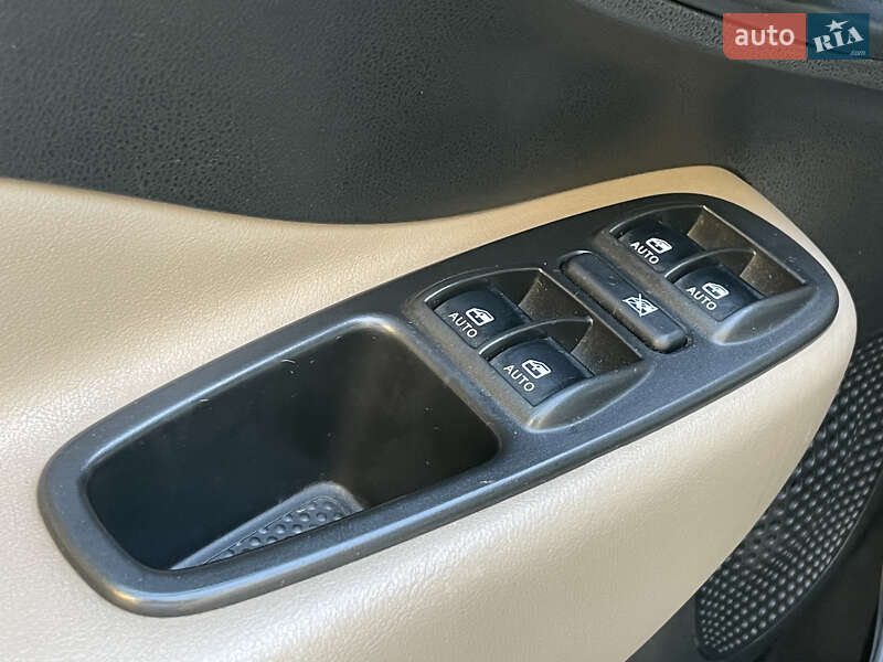 Хэтчбек Fiat 500L 2014 в Ужгороде