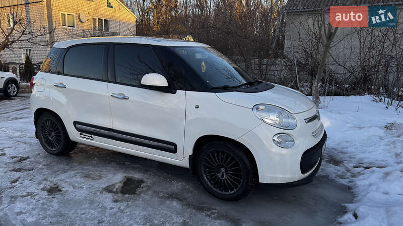 Хэтчбек Fiat 500L 2012 в Каневе