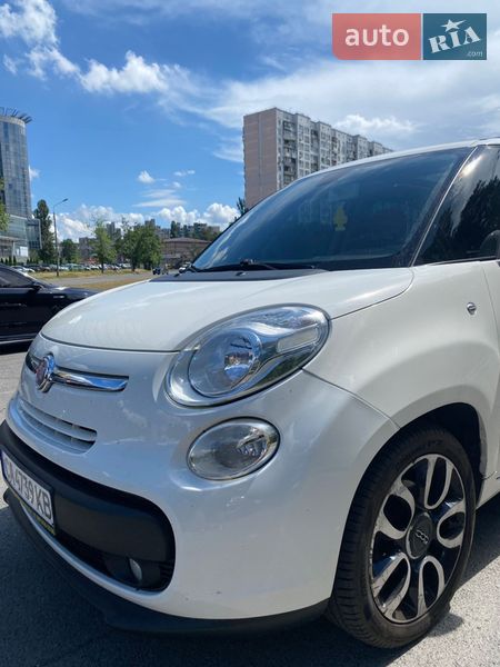 Хэтчбек Fiat 500L 2012 в Каневе