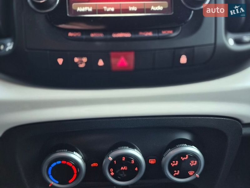 Хэтчбек Fiat 500L 2014 в Львове