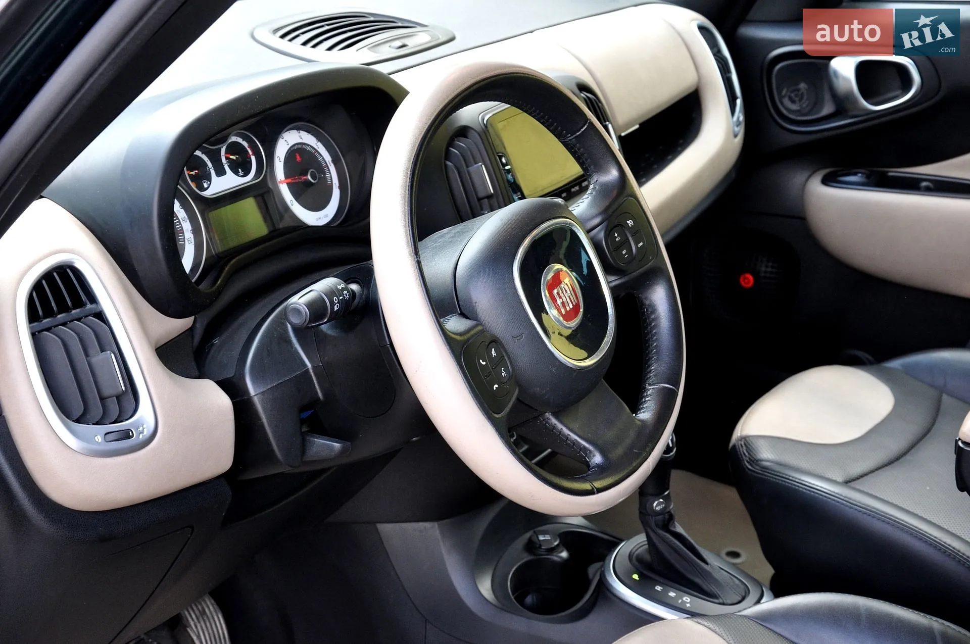 2016 Fiat 500L - мініатюра 18