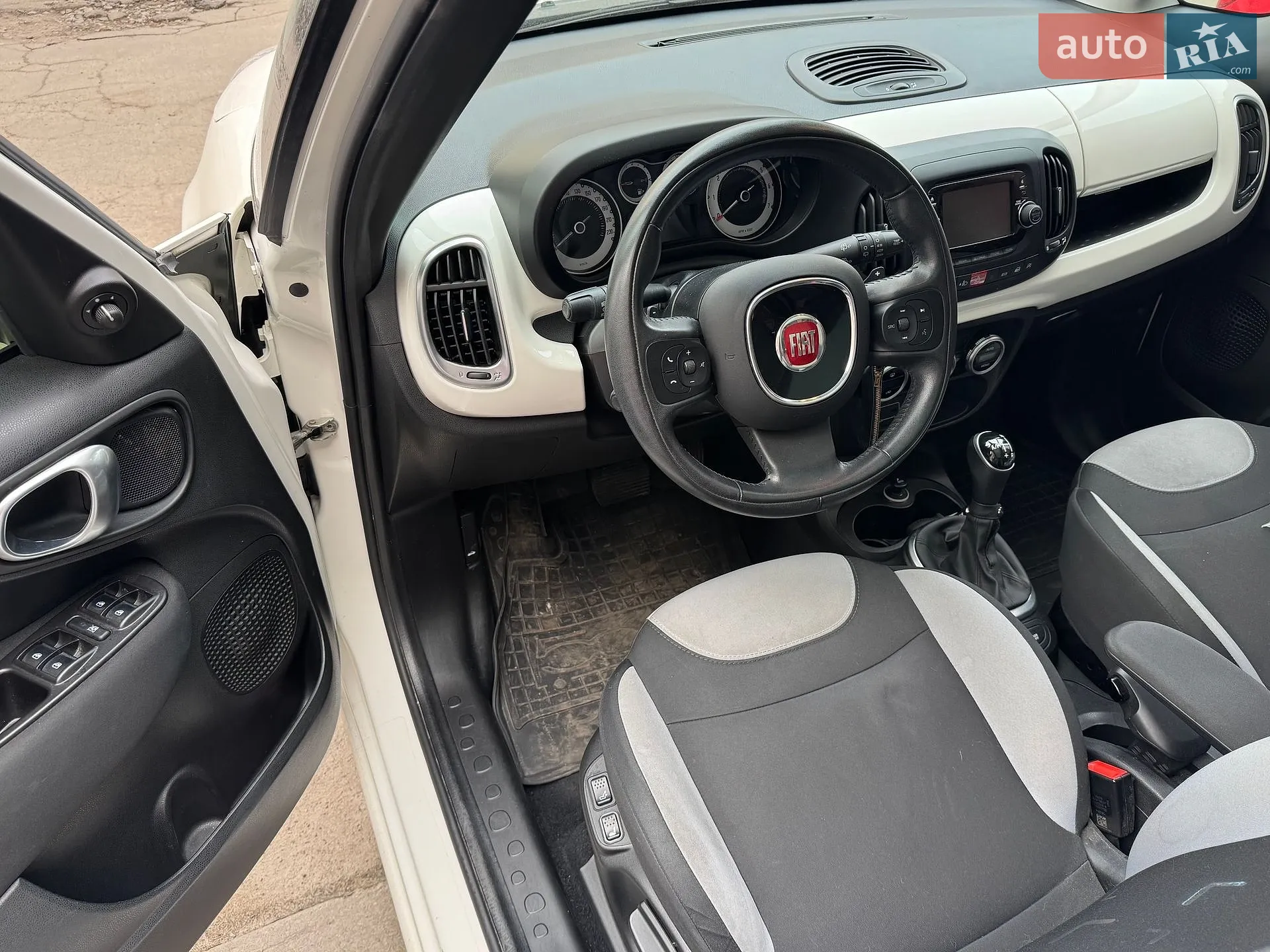 2015 Fiat 500L - мініатюра 12