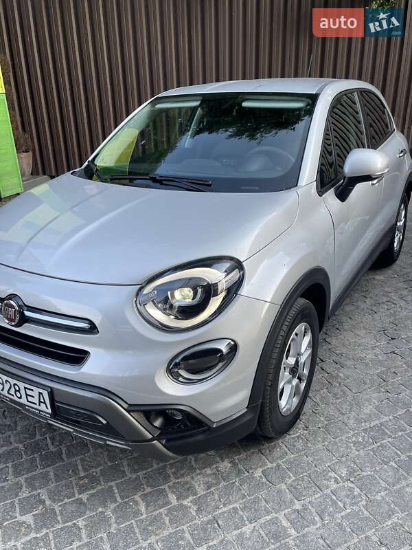 Внедорожник / Кроссовер Fiat 500X 2020 в 