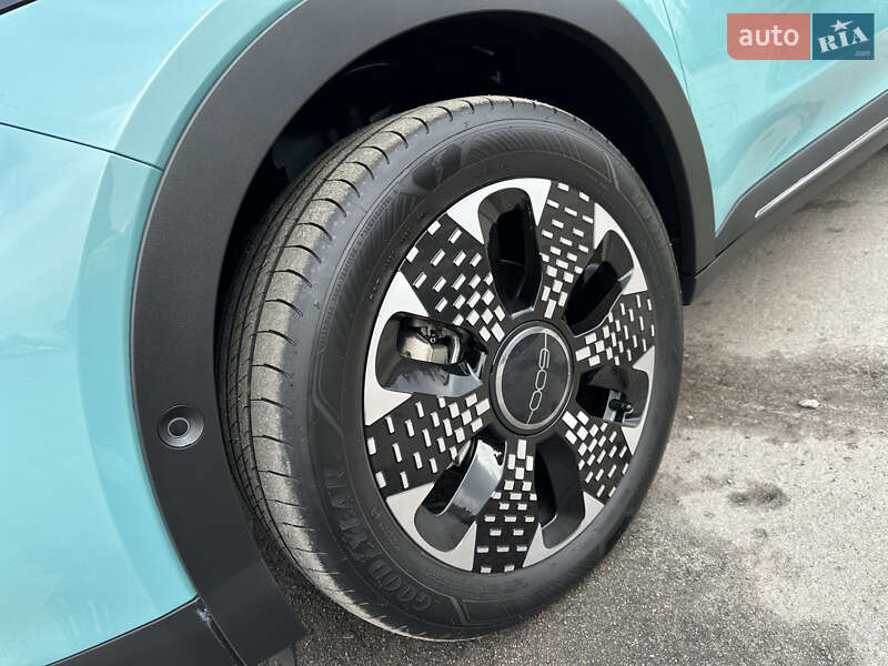 Внедорожник / Кроссовер Fiat 600e 2024 в Ровно