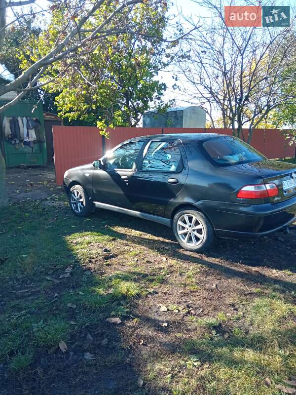 Седан Fiat Albea 2009 в Лубнах