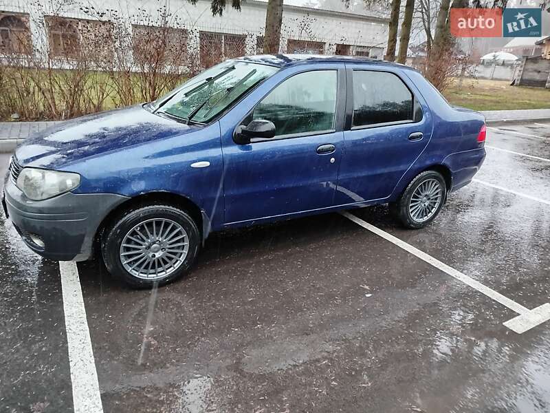 Седан Fiat Albea 2010 в Дубні