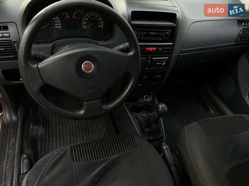 Седан Fiat Albea 2009 в Первомайске