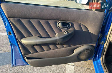 Седан Fiat Albea 2011 в 