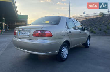 Седан Fiat Albea 2010 в 