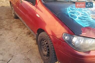 Седан Fiat Albea 2009 в 
