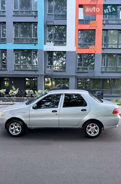 Седан Fiat Albea 2010 в 