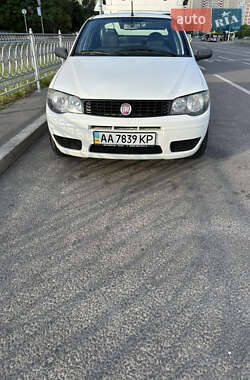 Седан Fiat Albea 2011 в 