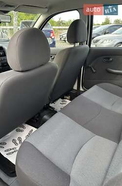 Седан Fiat Albea 2010 в 
