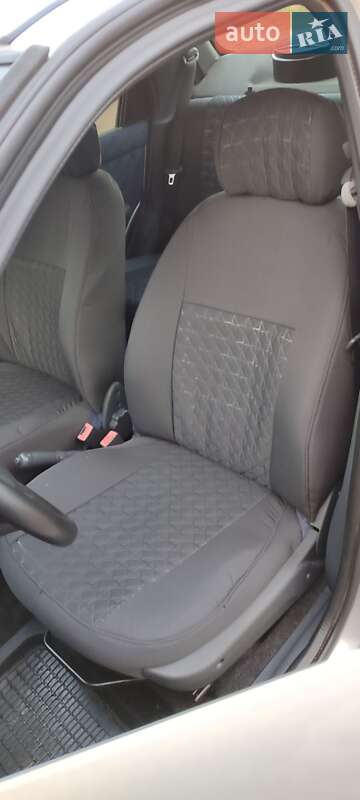 Седан Fiat Albea 2003 в Павлограді фото 13 Седан Fiat Albea 2003 в Павлограді