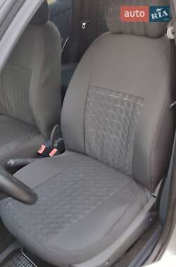 Седан Fiat Albea 2003 в 