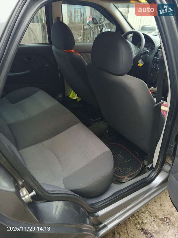 Седан Fiat Albea 2011 в Новомиколаївці