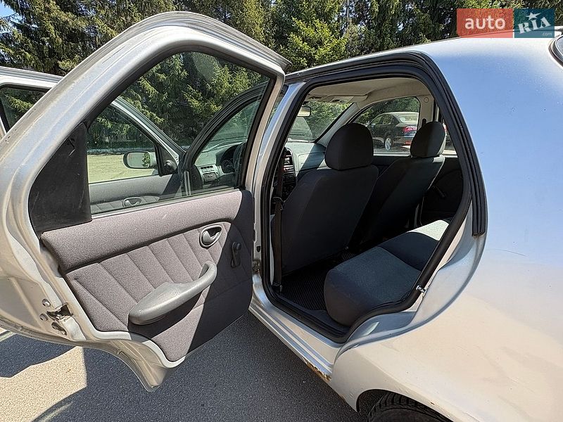 Седан Fiat Albea 2010 в Киеве
