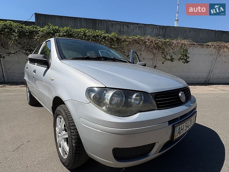 Седан Fiat Albea 2010 в Киеве