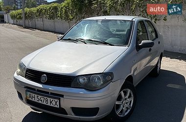 Седан Fiat Albea 2010 в Киеве